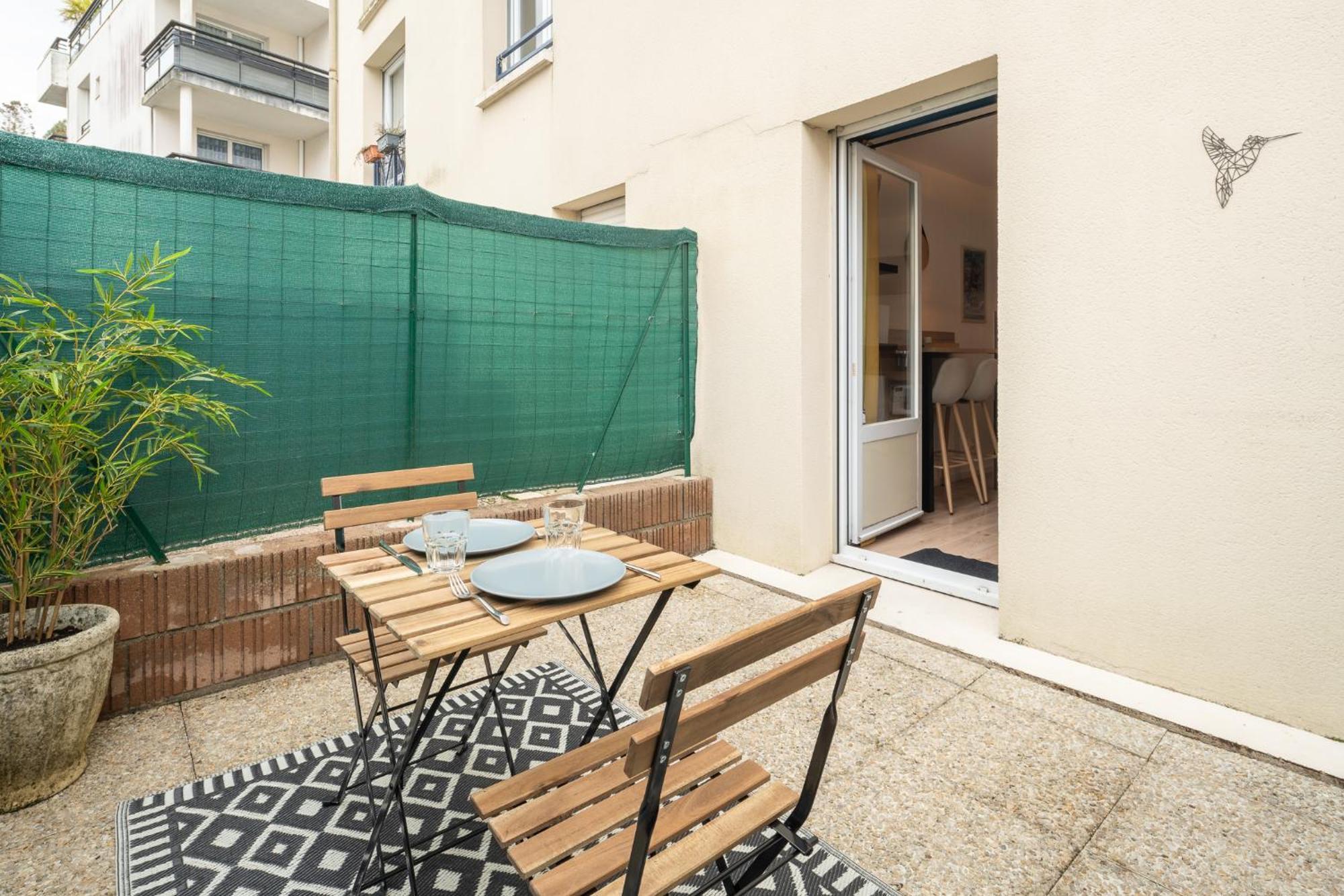 Studio Centre-Ville Avec Terrasse Et Parking Securise Gratuit Нант Экстерьер фото